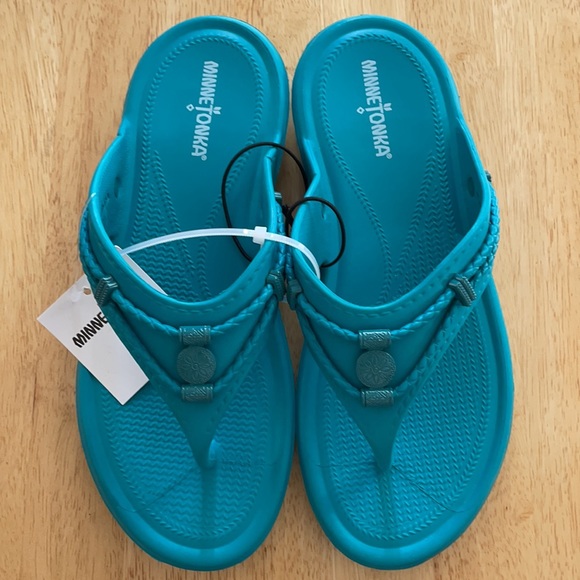 🔥CLEARANCE🔥Minnetonka Sandals 🩴 - Picture 3 of 6